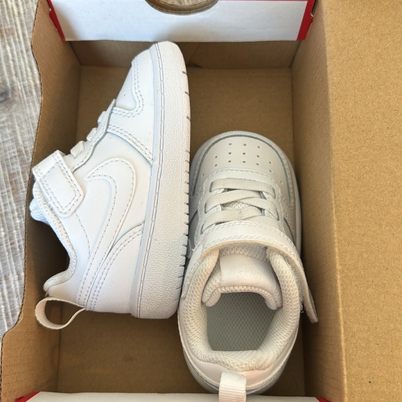 COPY - Toddler size 5c white low recraft tennis shoes - Picture 2 of 4